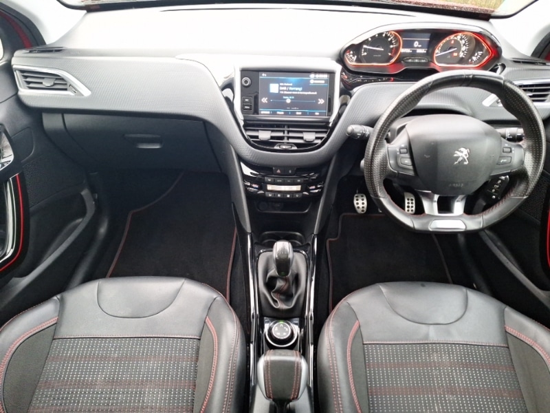 Used Peugeot 2008 2017 for sale - 76619236: Photo 2