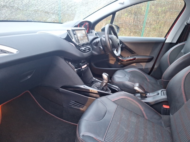 Used Peugeot 2008 2017 for sale - 76619236: Photo 5