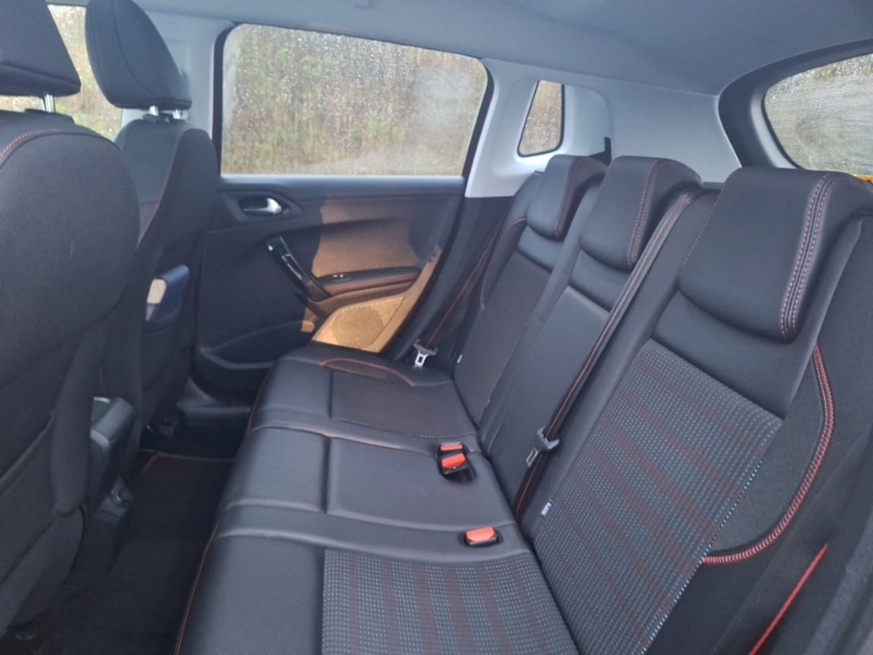 Used Peugeot 2008 2017 for sale - 76619236: Photo 6