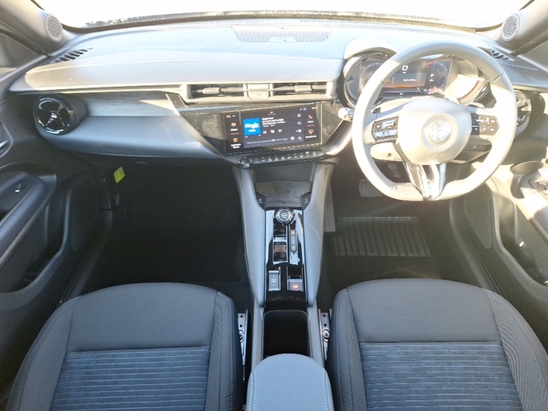 Used Alfa Romeo Junior 2025 for sale - 76579417: Photo 2