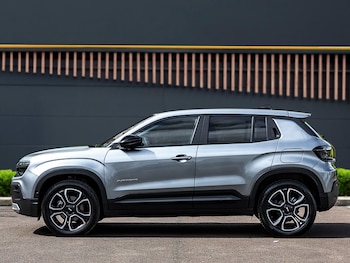 Used Jeep Avenger 2026 for sale - 79376349: Photo