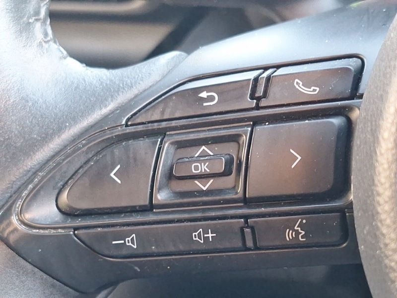 Used Toyota Yaris Cross 2022 for sale - 77078202: Photo 18