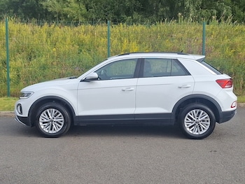 Used Volkswagen T-Roc 2022 for sale - 75395346: Photo