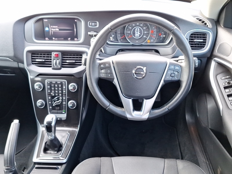 Used Volvo V40 2018 for sale - 77623212: Photo 7