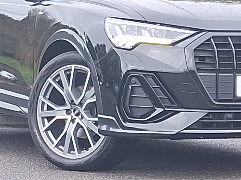 Used Audi Q3 2019 for sale - 77922691: Photo 9