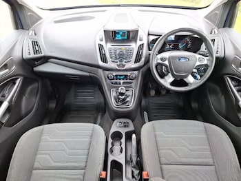 Used Ford Grand Tourneo Connect 2015 for sale - 79536745: Photo