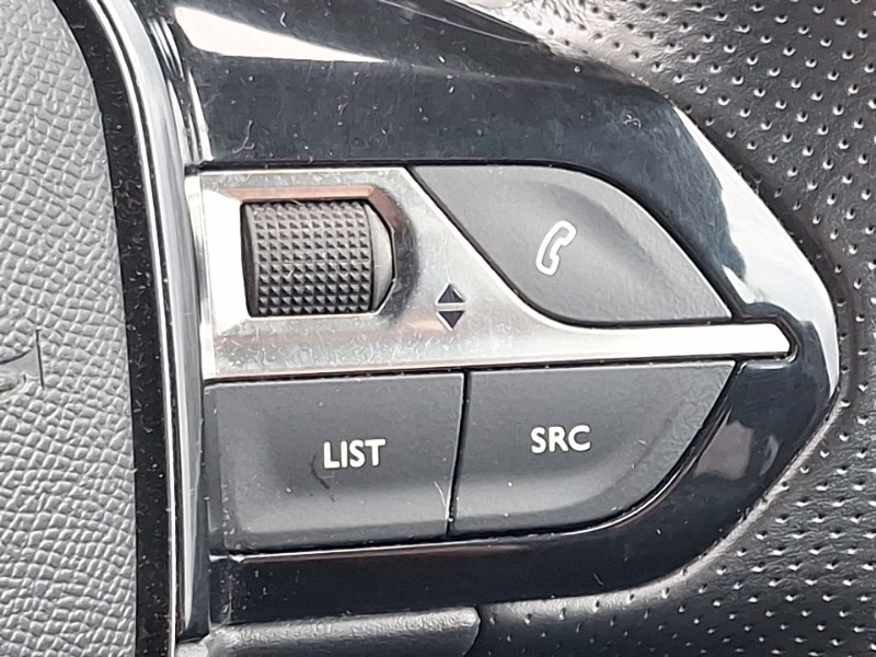 Used Peugeot 2008 2020 for sale - 77657000: Photo 19