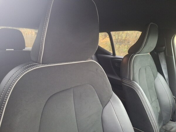 Used Volvo XC40 2021 for sale - 76264893: Photo 12