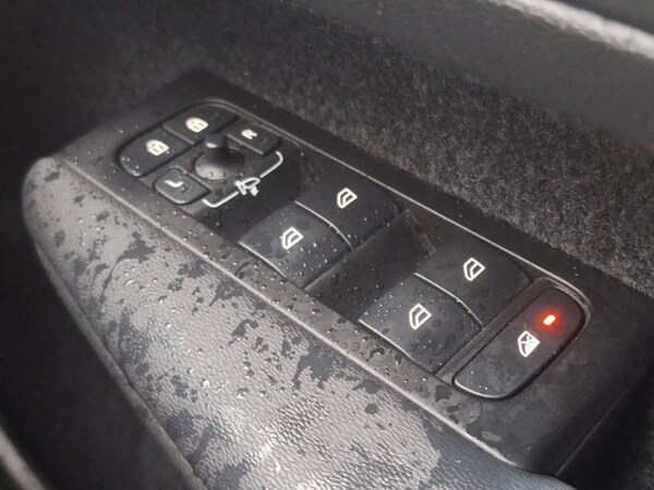 Used Volvo XC40 2021 for sale - 76264893: Photo 17
