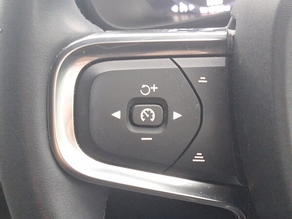 Used Volvo XC40 2021 for sale - 76264893: Photo 18