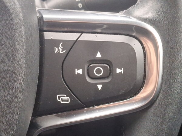 Used Volvo XC40 2021 for sale - 76264893: Photo 19
