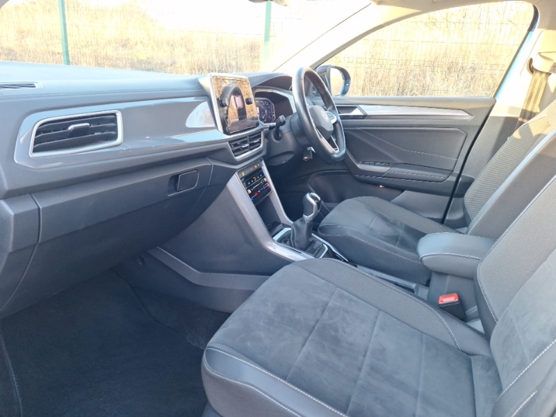 Used Volkswagen T-Roc 2023 for sale - 77549008: Photo 5