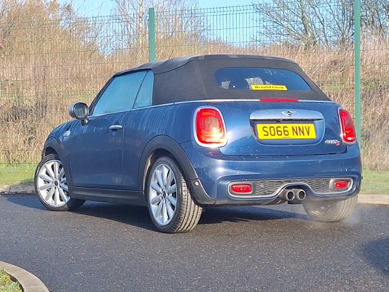 Used MINI Convertible 2016 for sale - 77933599: Photo 3