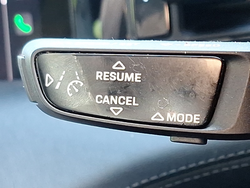 Used Porsche Taycan 2022 for sale - 76628917: Photo 17