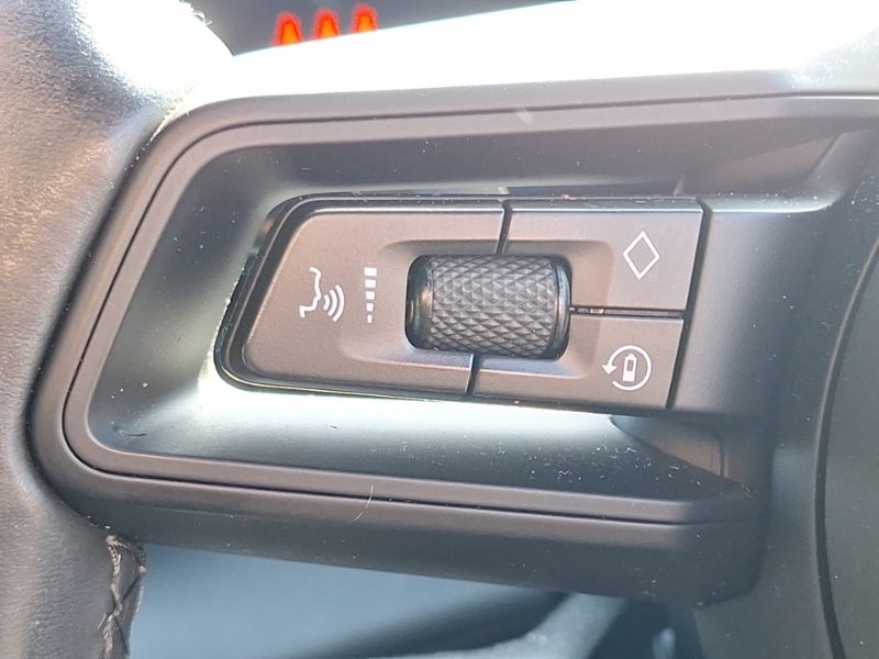 Used Porsche Taycan 2022 for sale - 76628917: Photo 18