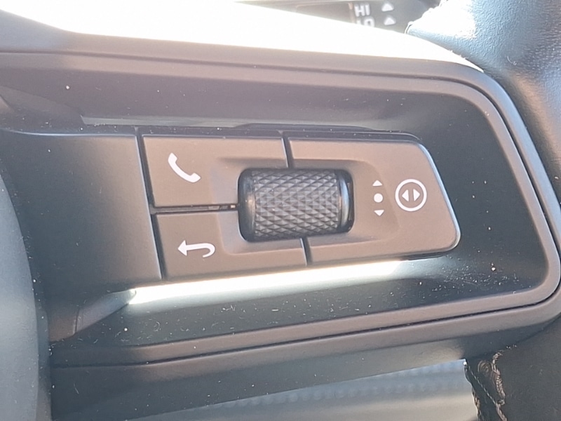 Used Porsche Taycan 2022 for sale - 76628917: Photo 19