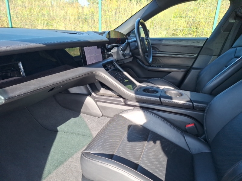 Used Porsche Taycan 2022 for sale - 76628917: Photo 5