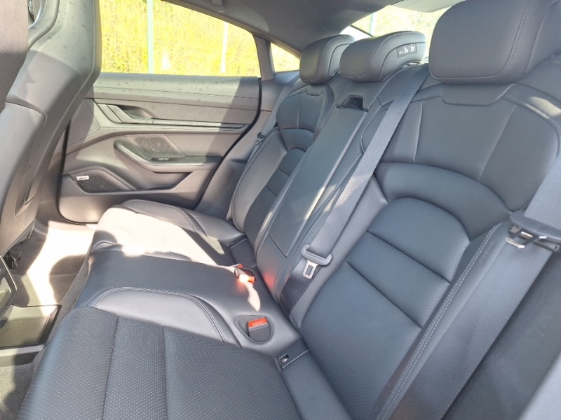 Used Porsche Taycan 2022 for sale - 76628917: Photo 6