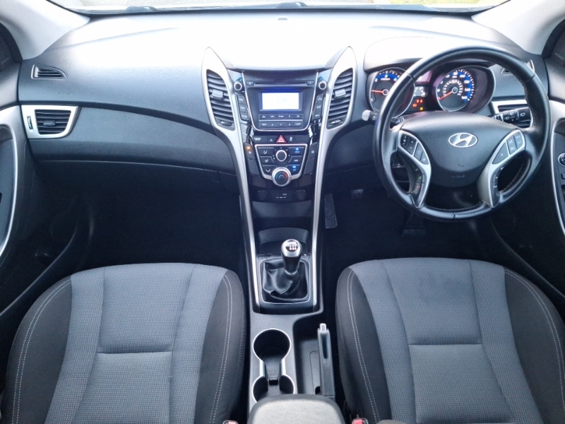 Used Hyundai i30 2015 for sale - 77644312: Photo 2