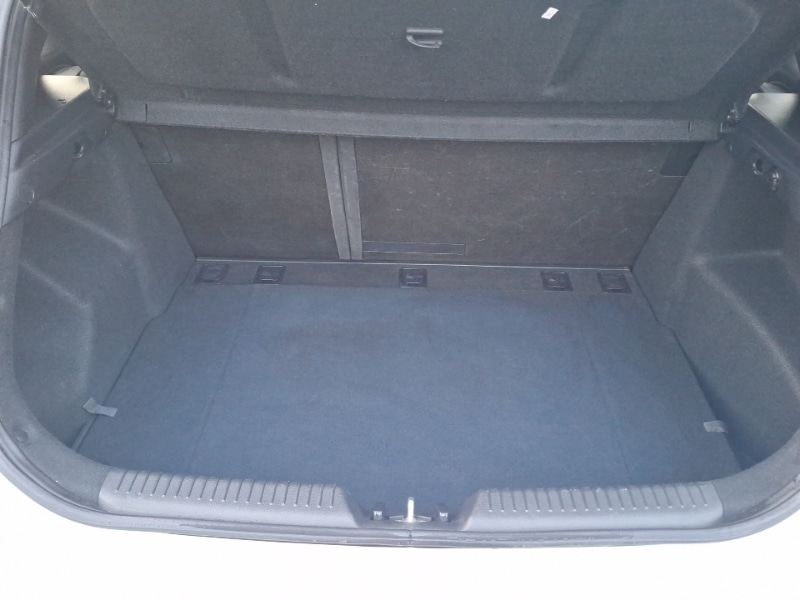 Used Hyundai i30 2015 for sale - 77644312: Photo 8