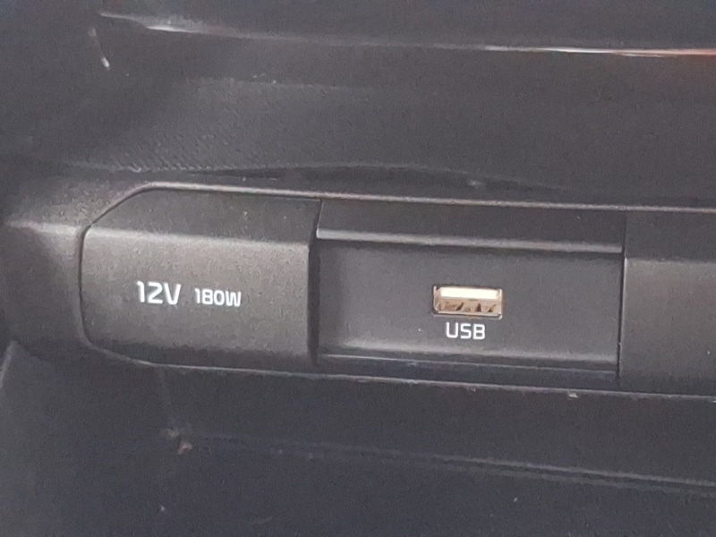 Used Kia Stonic 2021 for sale - 76269228: Photo 14