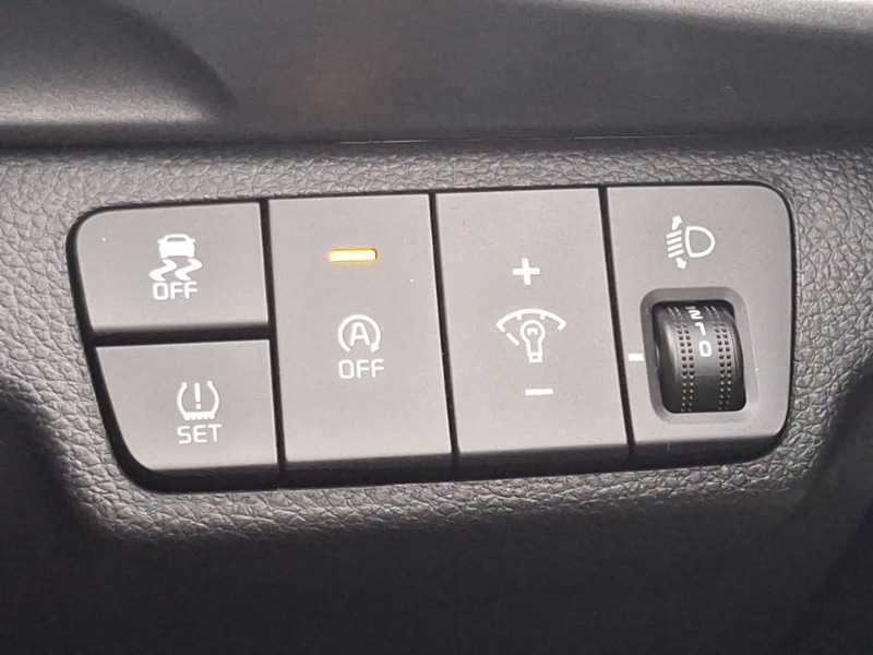 Used Kia Stonic 2021 for sale - 76269228: Photo 16