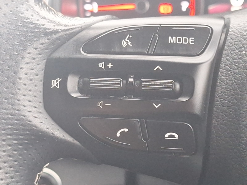 Used Kia Stonic 2021 for sale - 76269228: Photo 18