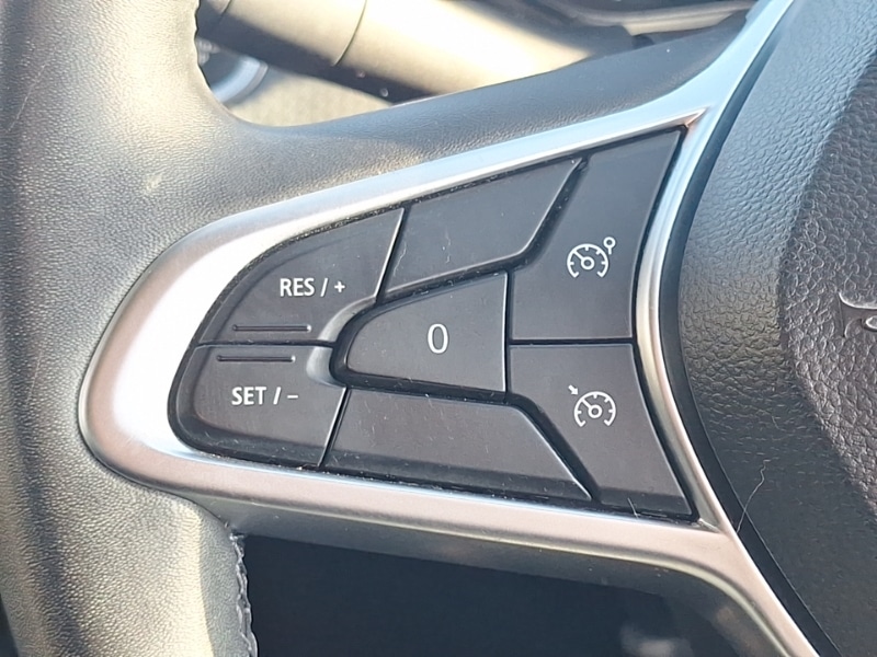 Used Renault Clio 2023 for sale - 77933595: Photo 18