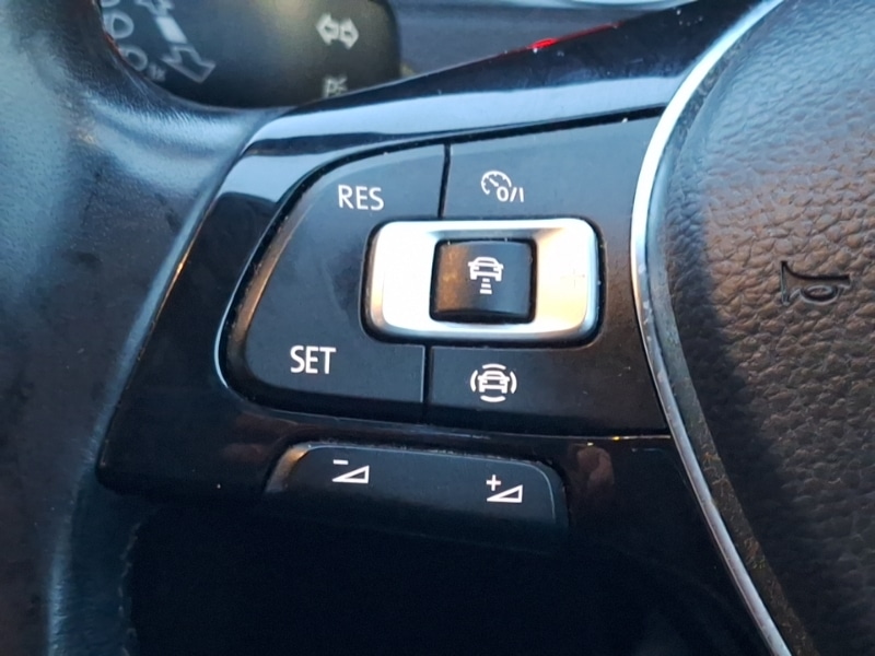 Used Volkswagen Golf 2018 for sale - 77228888: Photo 18