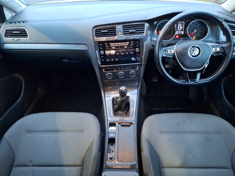 Used Volkswagen Golf 2018 for sale - 77228888: Photo 2