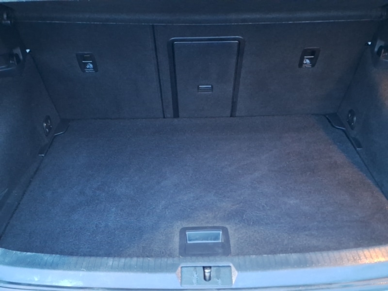 Used Volkswagen Golf 2018 for sale - 77228888: Photo 8