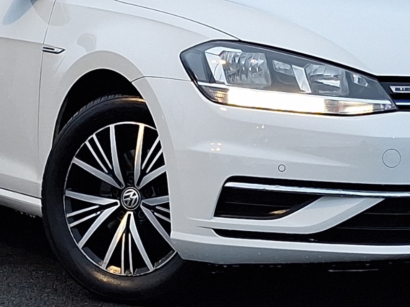 Used Volkswagen Golf 2018 for sale - 77228888: Photo 9