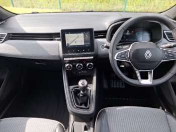 Used Renault Clio 2025 for sale - 74943950: Photo