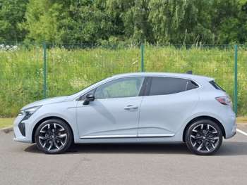 Used Renault Clio 2025 for sale - 74943950: Photo