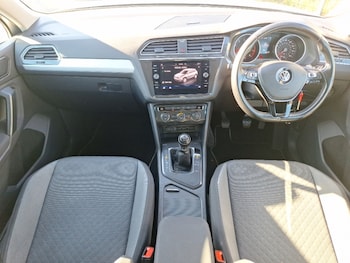 Used Volkswagen Tiguan 2020 for sale - 76254493: Photo 2