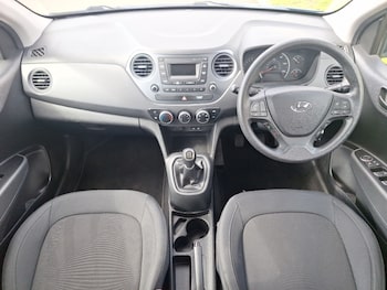 Used Hyundai i10 2017 for sale - 78290741: Photo