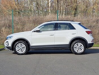 Used Volkswagen T-Roc 2023 for sale - 77717251: Photo