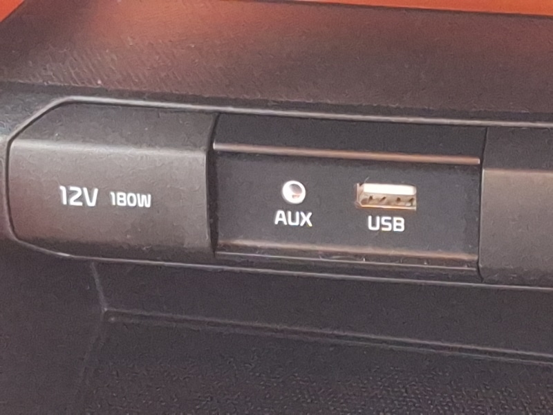 Used Kia Stonic 2019 for sale - 76695691: Photo 13