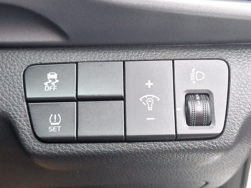 Used Kia Stonic 2019 for sale - 76695691: Photo 15