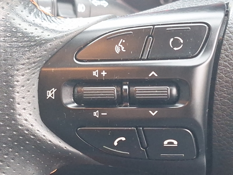 Used Kia Stonic 2019 for sale - 76695691: Photo 18