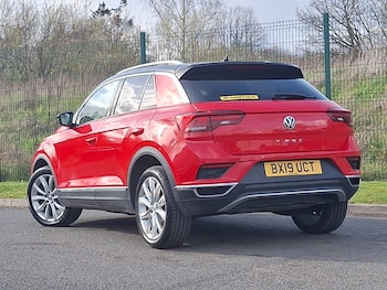 Used Volkswagen T-Roc 2019 for sale - 78274697: Photo
