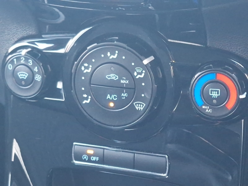 Used Ford Fiesta 2017 for sale - 76846892: Photo 13