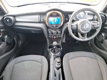 Used MINI Hatch 2020 for sale - 76446147: Photo