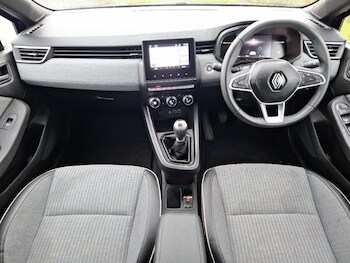 Used Renault Clio 2024 for sale - 77433879: Photo