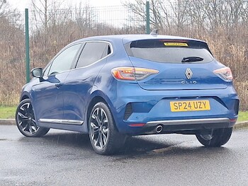 Used Renault Clio 2024 for sale - 77433879: Photo