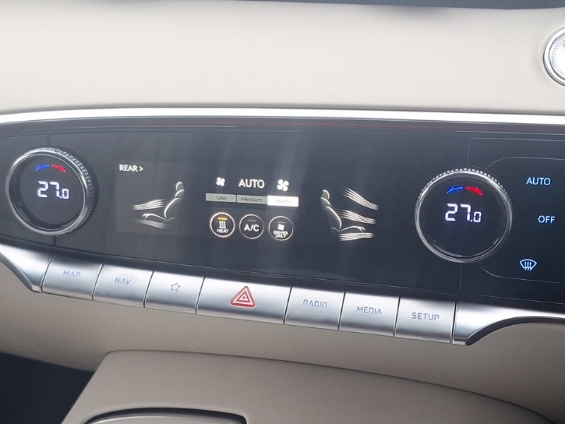 Used Genesis GV70 2023 for sale - 76548807: Photo 12