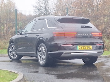 Used Genesis GV70 2023 for sale - 76548807: Photo