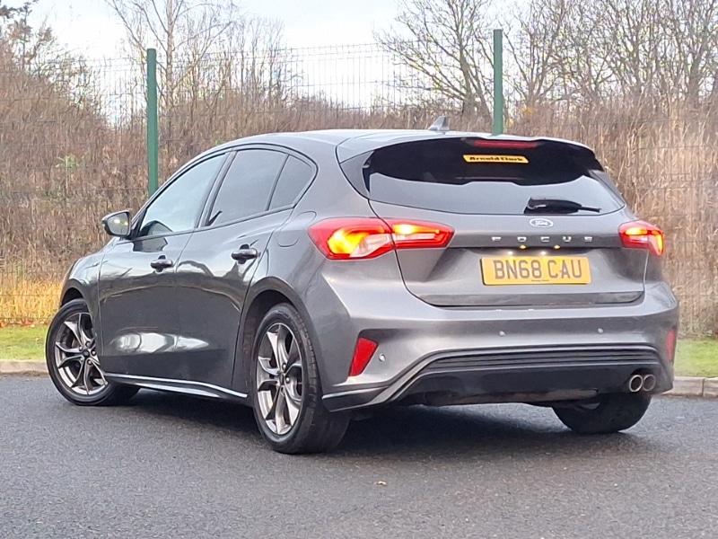 Used Ford Focus 2018 for sale - 77495205: Photo 3