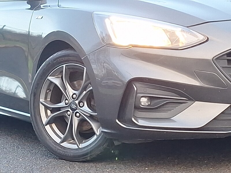 Used Ford Focus 2018 for sale - 77495205: Photo 9