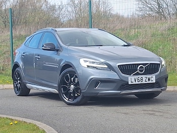 Used Volvo V40 2018 for sale - 78238571: Photo